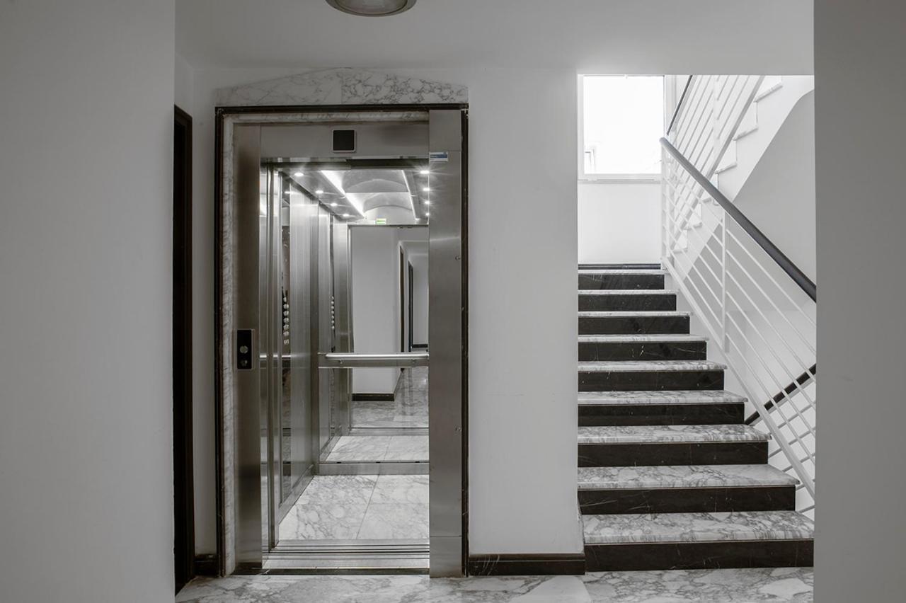Penthouse 41 In Trastevere With Big Terrace โรม ภายนอก รูปภาพ