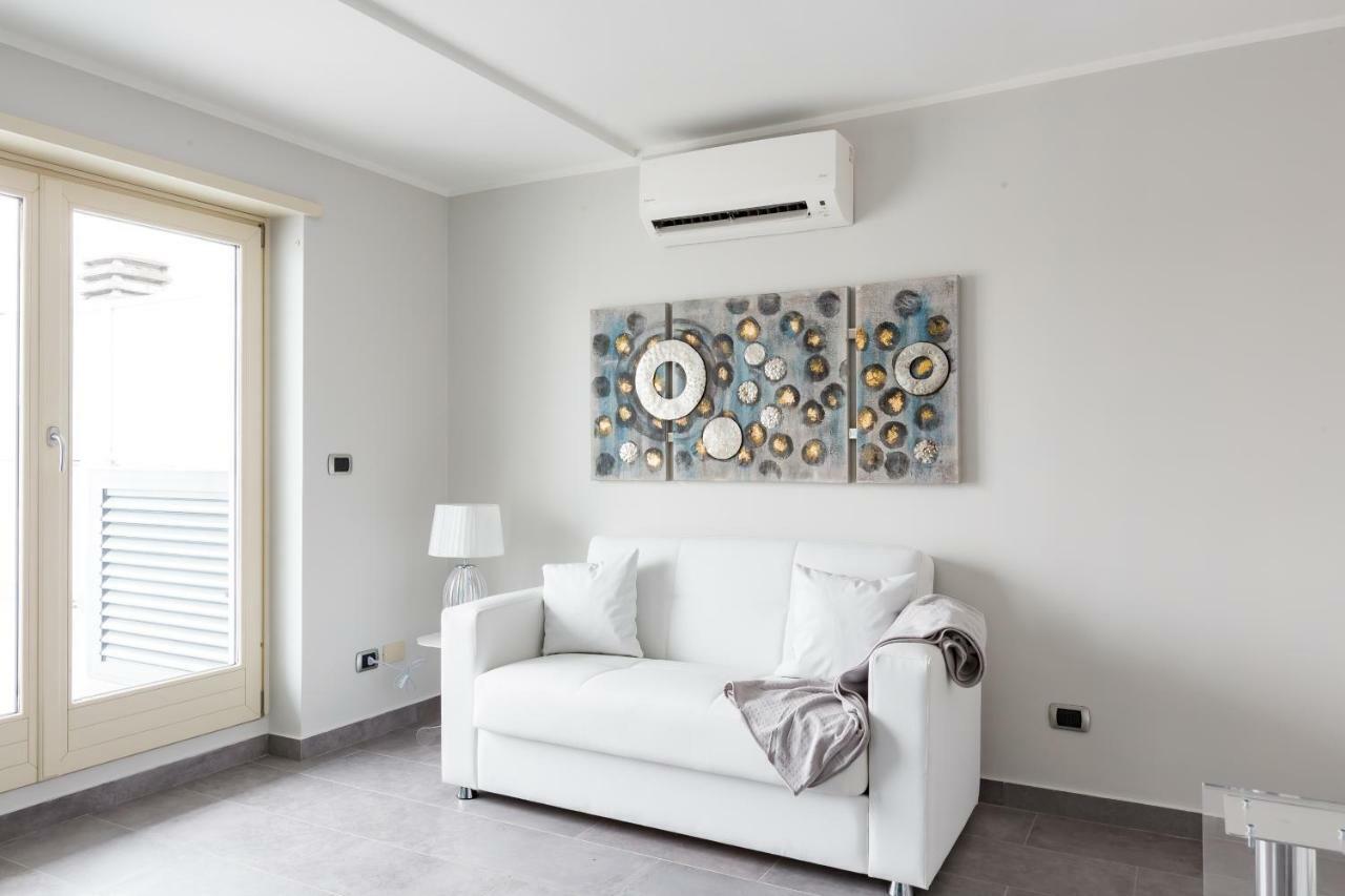Penthouse 41 In Trastevere With Big Terrace โรม ภายนอก รูปภาพ